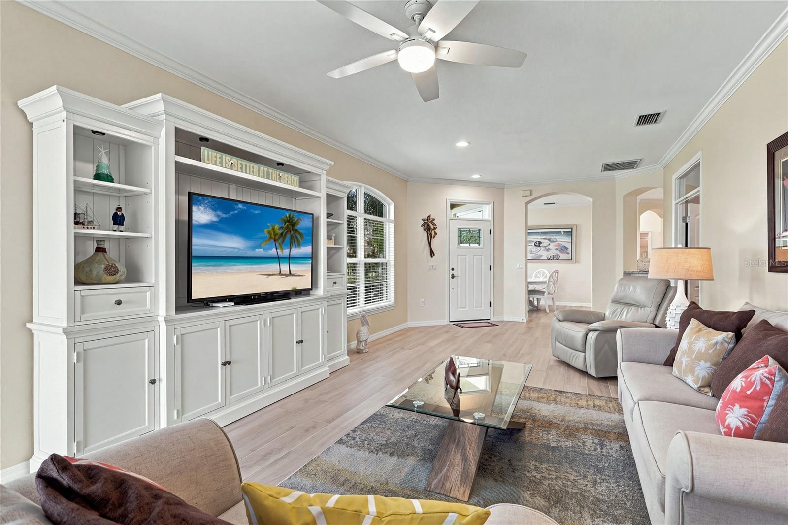 4350 Whispering Oaks Dr, North Port, FL 34287