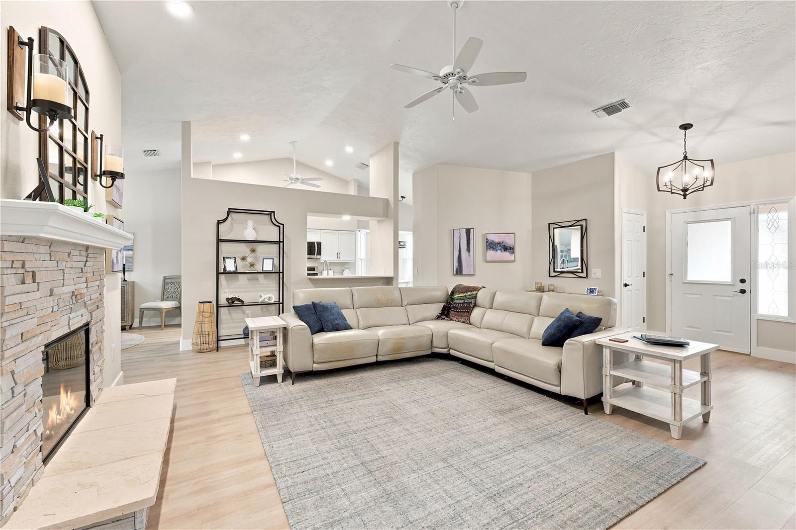 7311 43rd, Sarasota, FL 34243