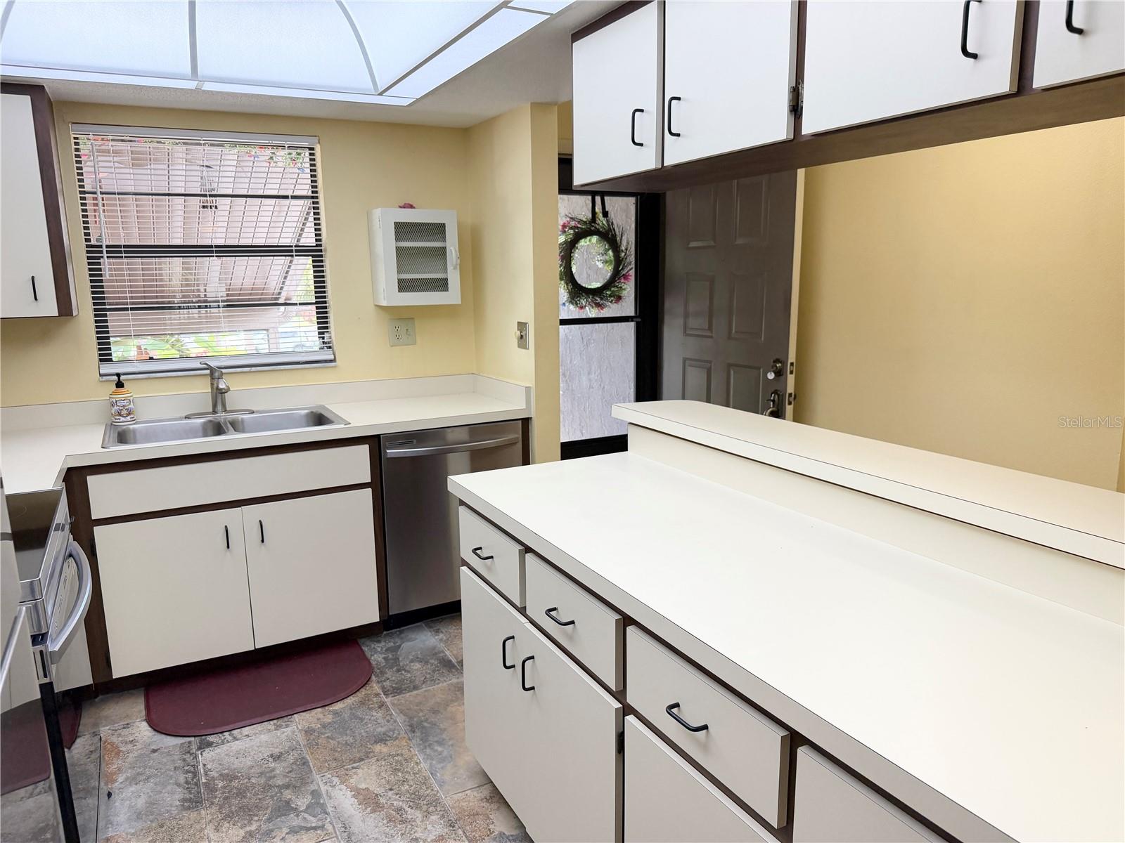 937 Capri Isles Unit 56, Venice, FL 34292