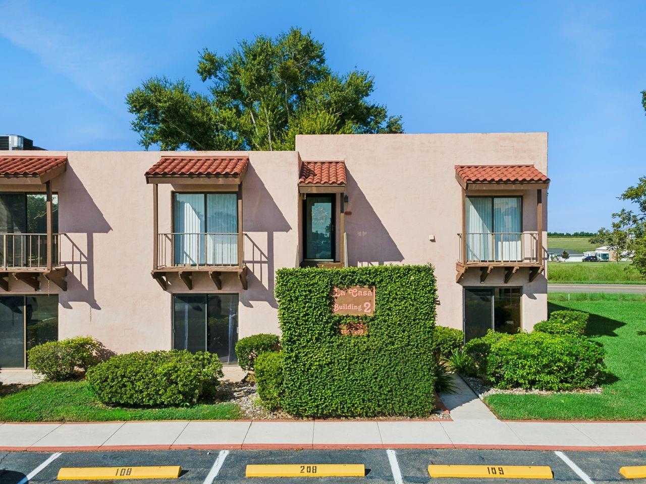109 La Casa Unit 109, Lake Wales, FL 33898