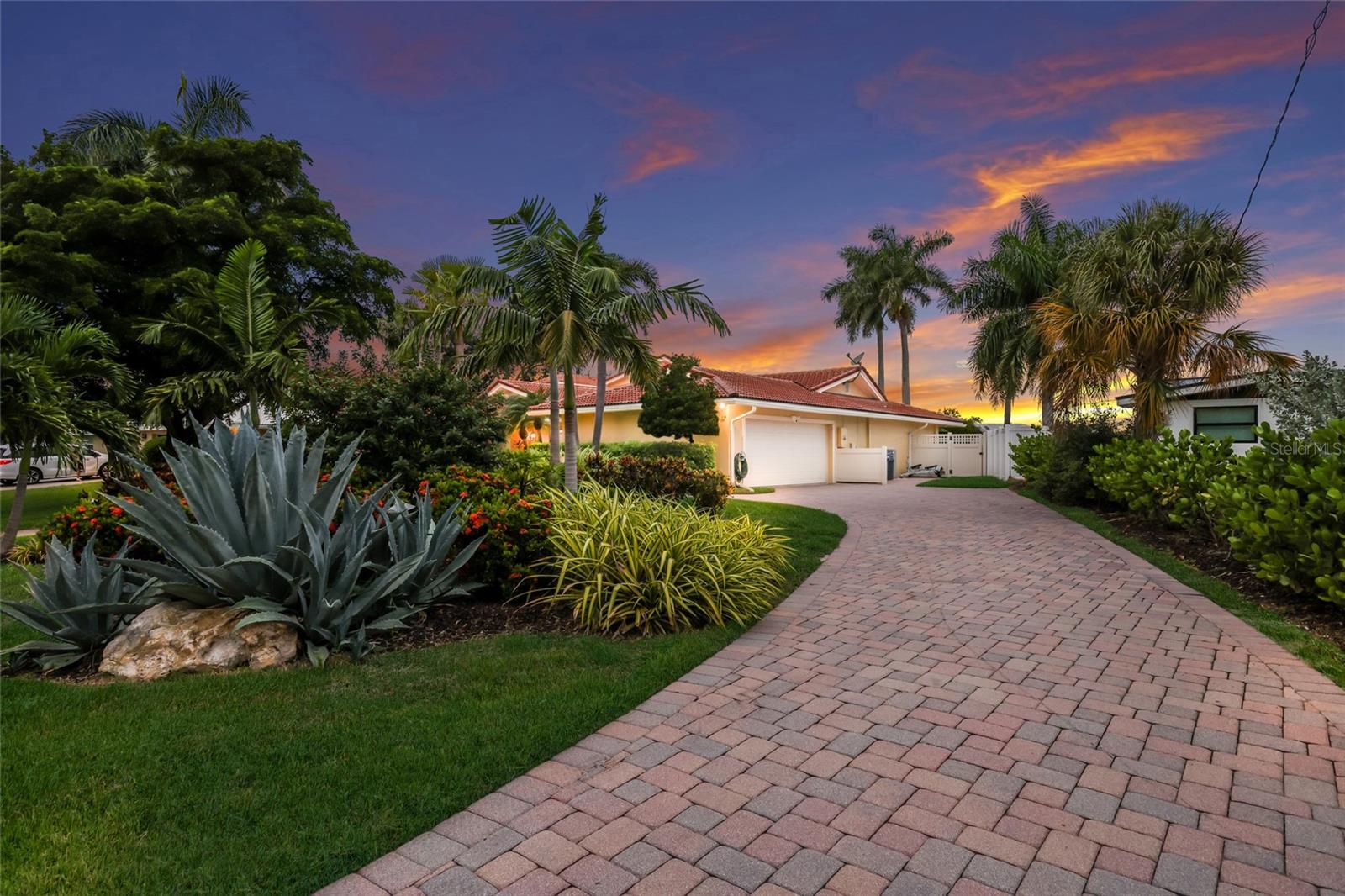 7208 19th, Bradenton, FL 34209