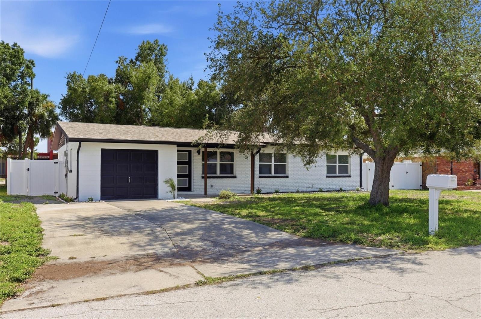4420 Bay Court, Tampa, FL 33611