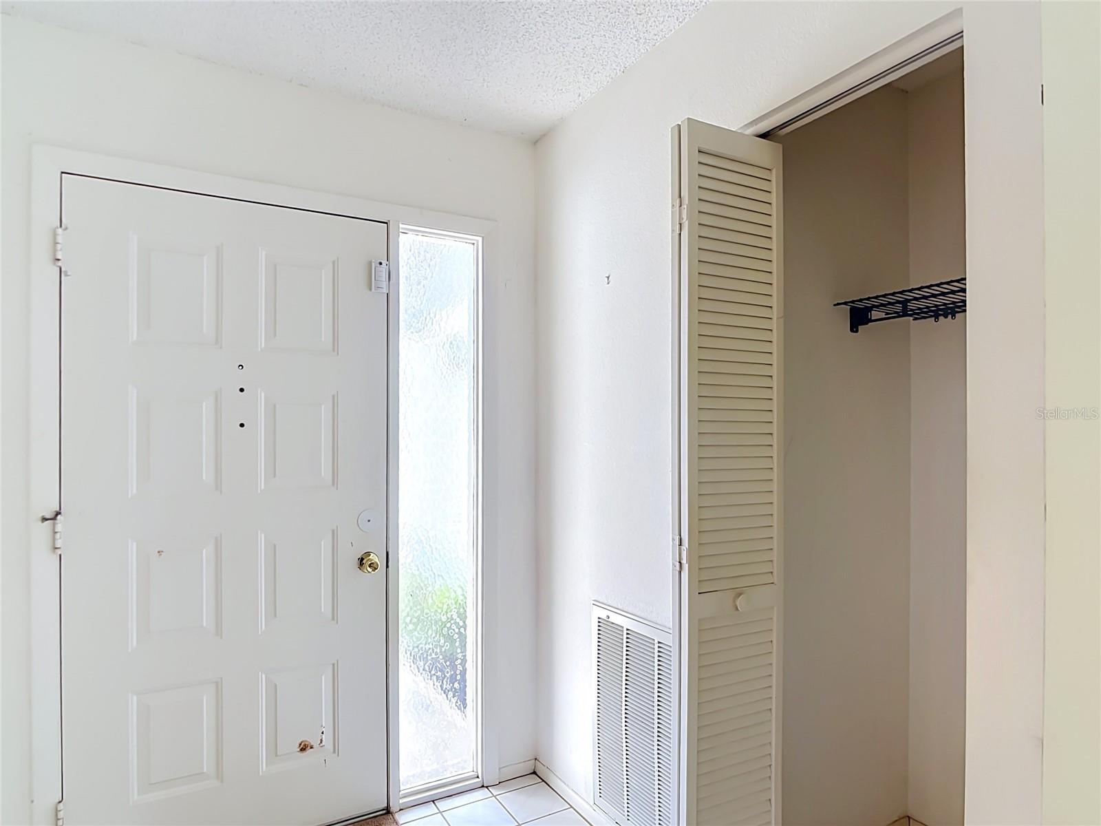 665 Foxwood, Englewood, FL 34223