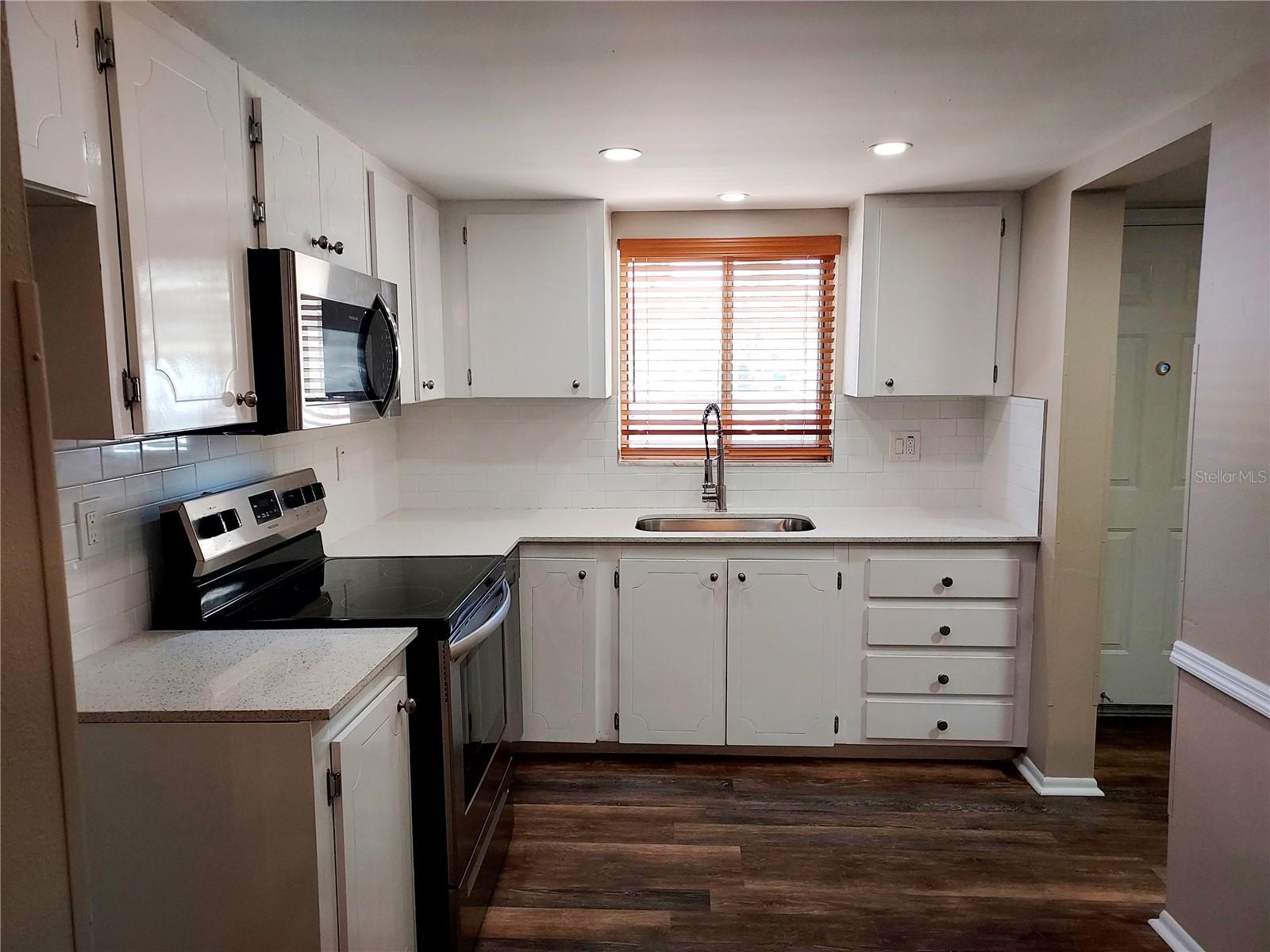 3520 Lake Bayshore Unit K111, Bradenton, FL 34205