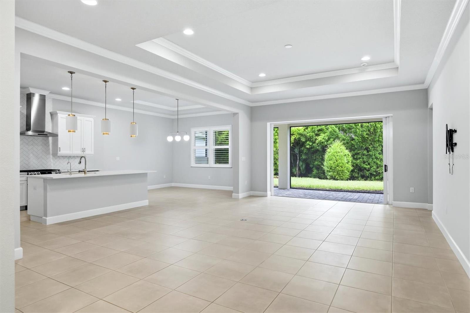 7717 Sandhill Lake, Sarasota, FL 34241