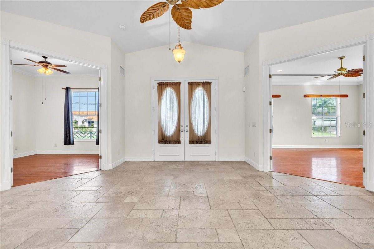 219 Singapore, Punta Gorda, FL 33950