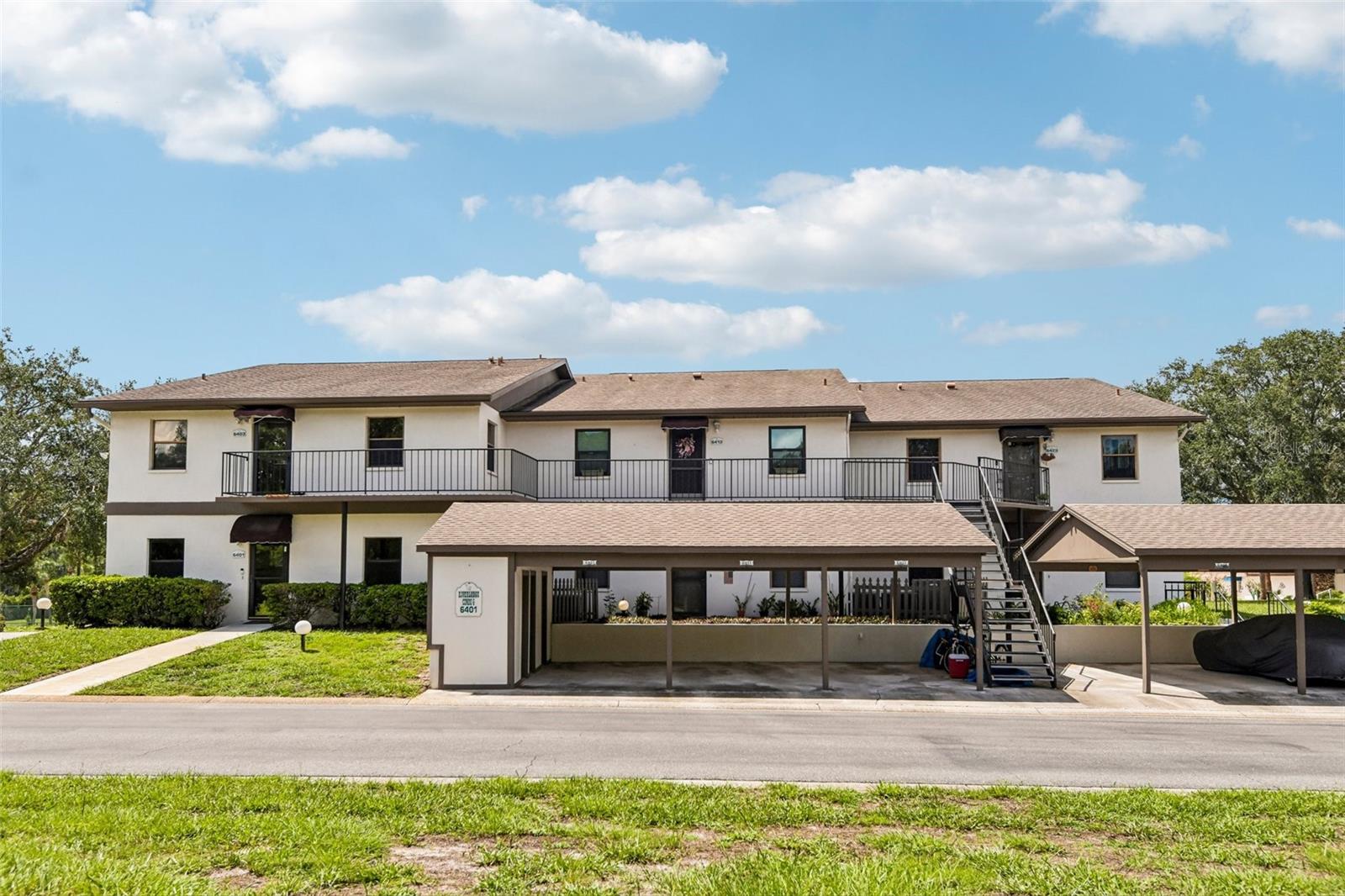 6413 River Lodge, Weeki Wachee, FL 34607