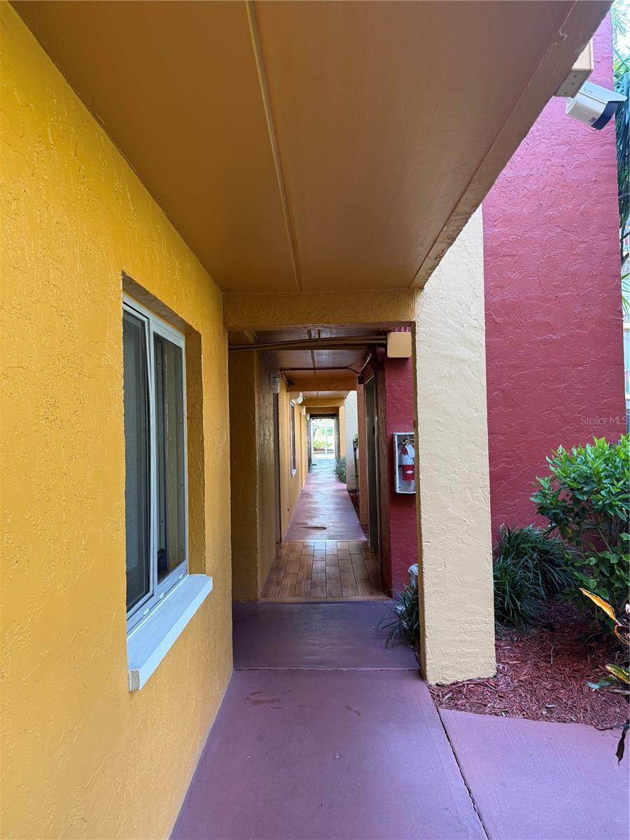 2366 Mall Unit 308, Fort Myers, FL 33901