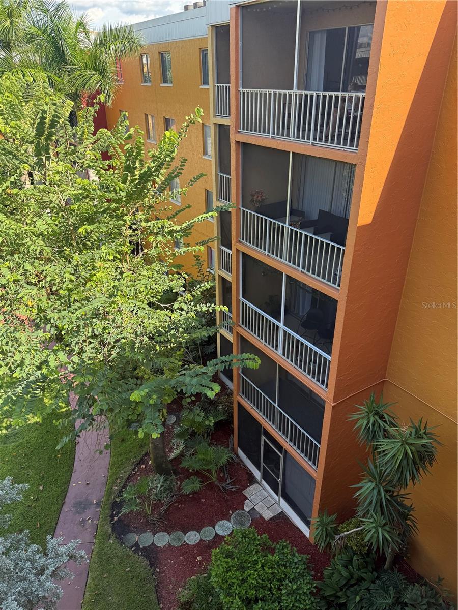 2366 Mall Unit 308, Fort Myers, FL 33901