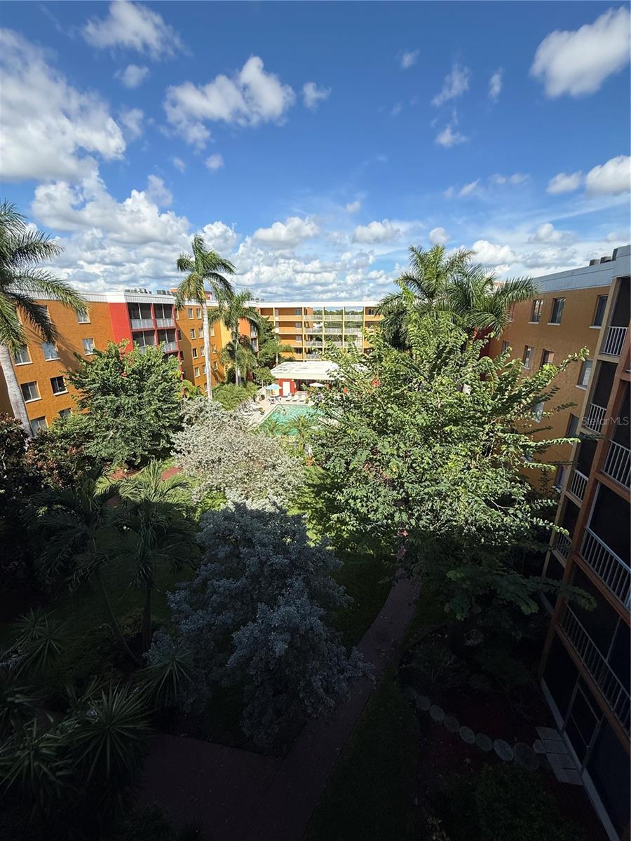 2366 Mall Unit 308, Fort Myers, FL 33901