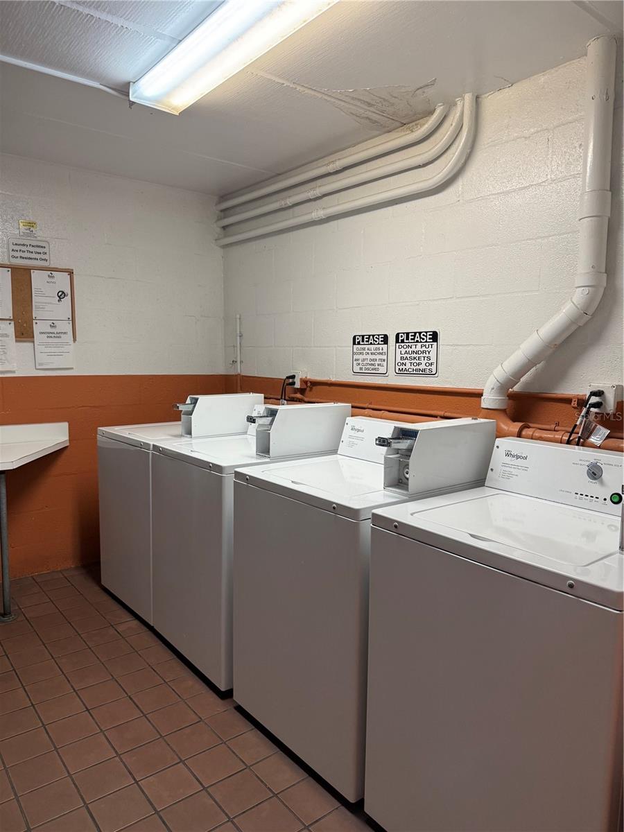 2366 Mall Unit 308, Fort Myers, FL 33901