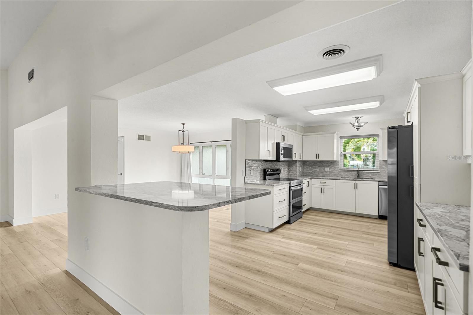 452 50th, Palmetto, FL 34221