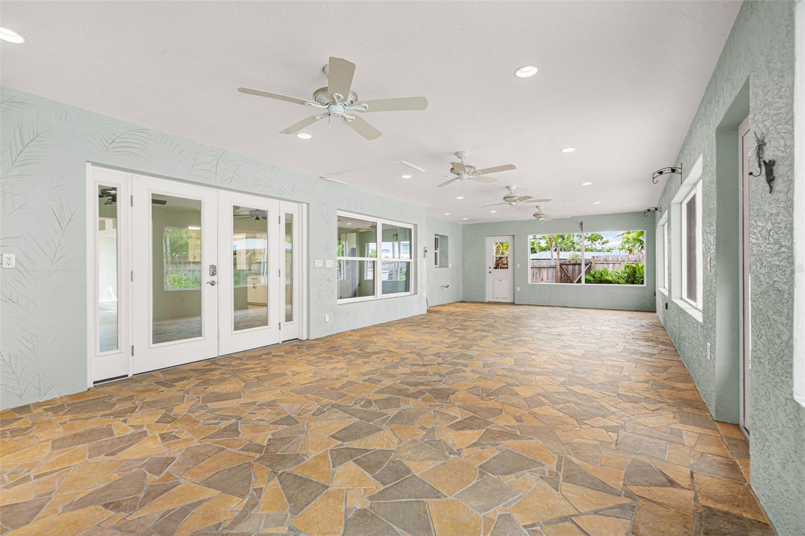 452 50th, Palmetto, FL 34221