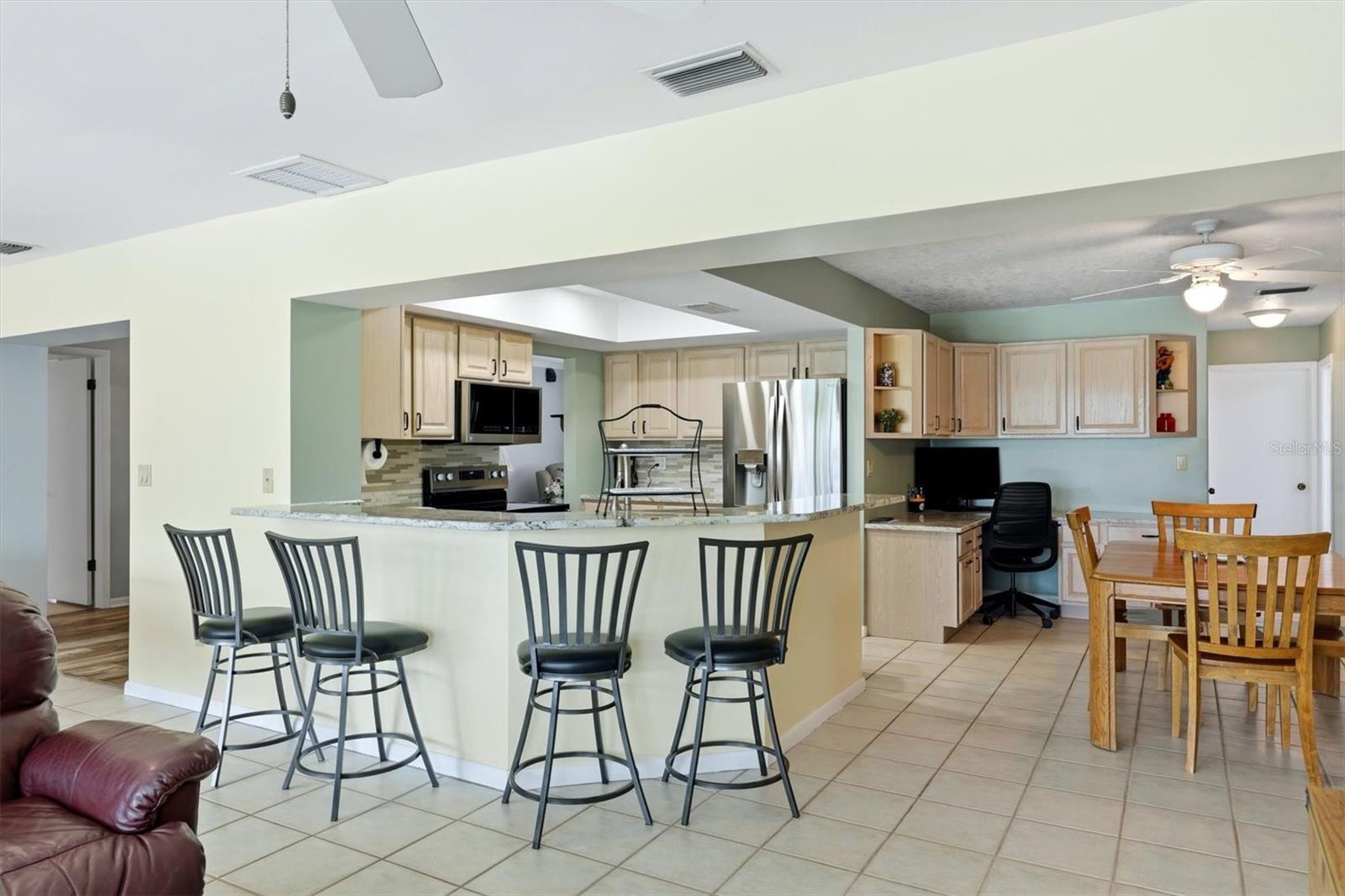 6004 9th, Bradenton, FL 34209
