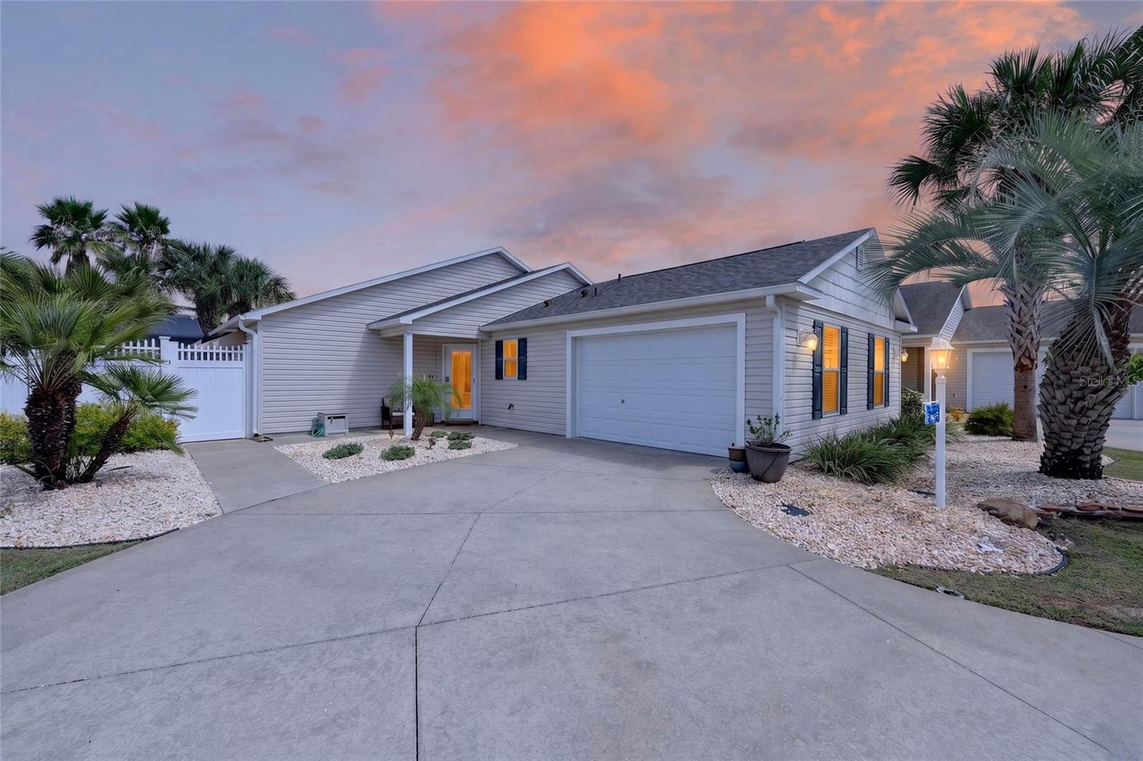 1945 Fiddlewood, The Villages, FL 32162