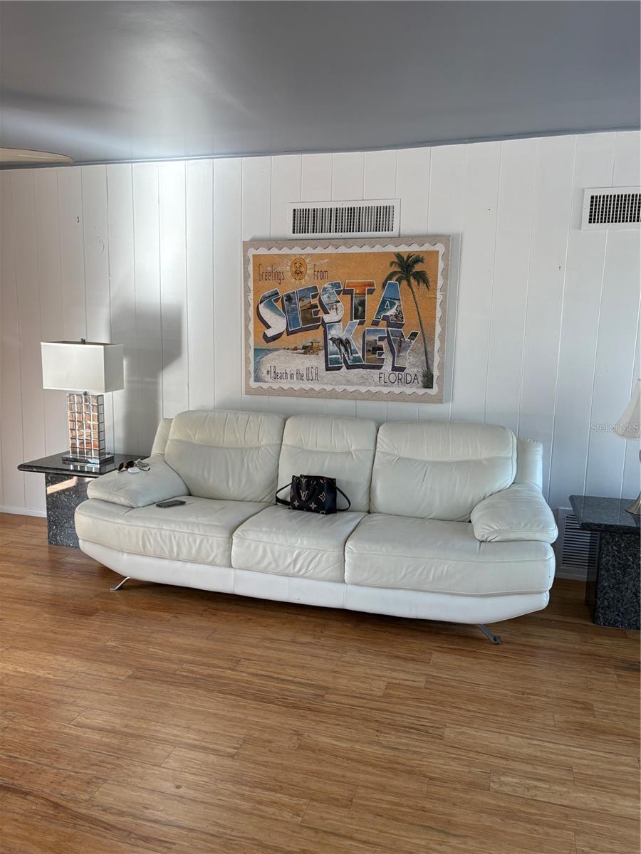 5032 Calle Minorga, Sarasota, FL 34242