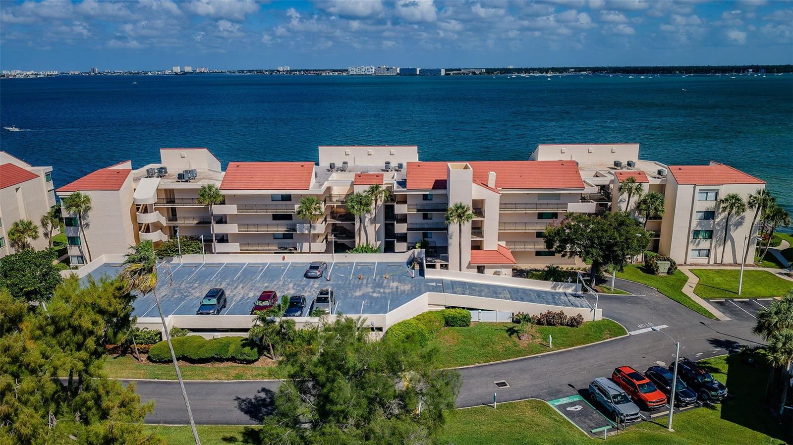 5541 Puerta del Sol Unit 313, St Petersburg, FL 33715