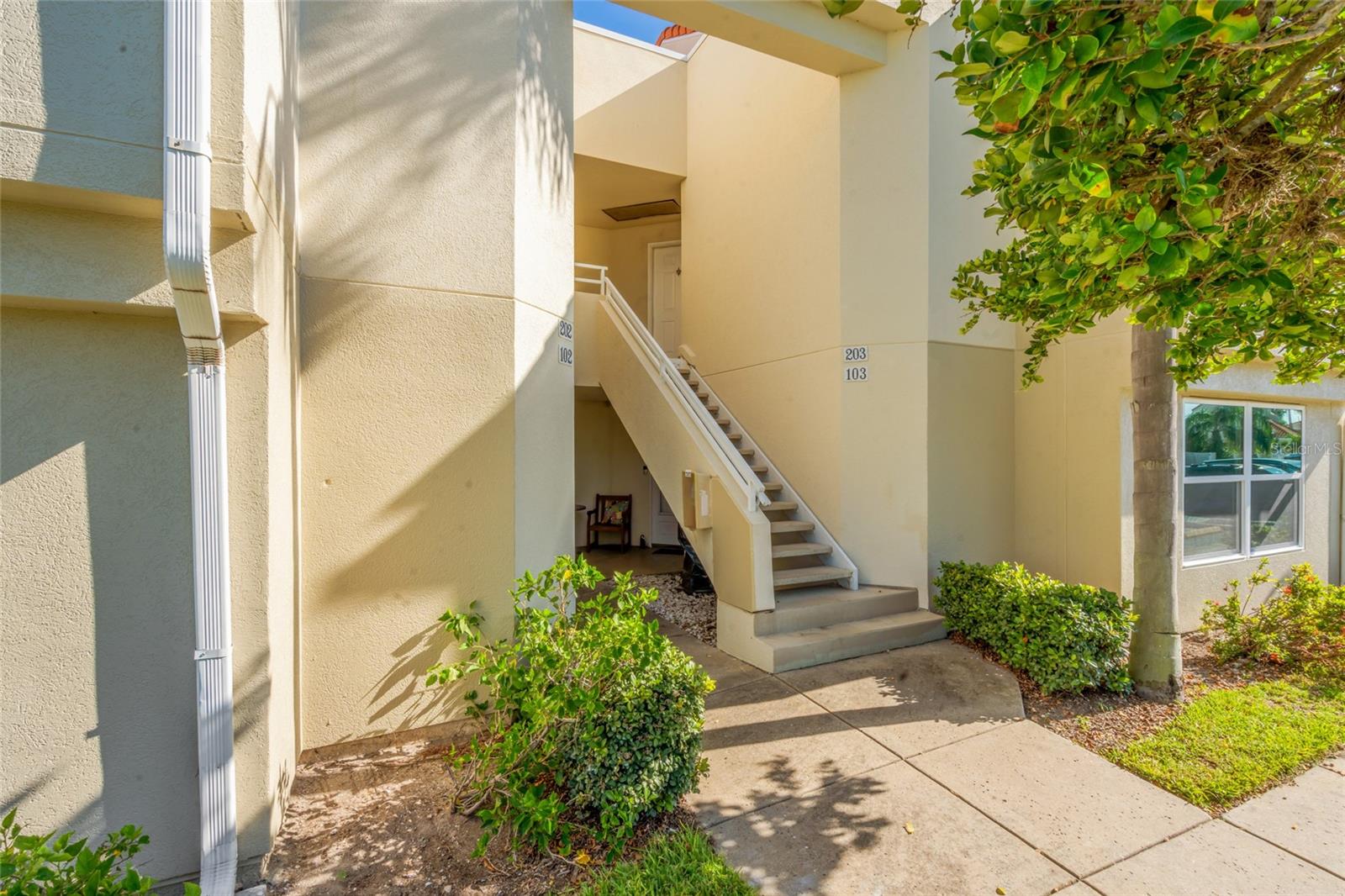 6191 Bahia del Mar Unit 202, St Petersburg, FL 33715