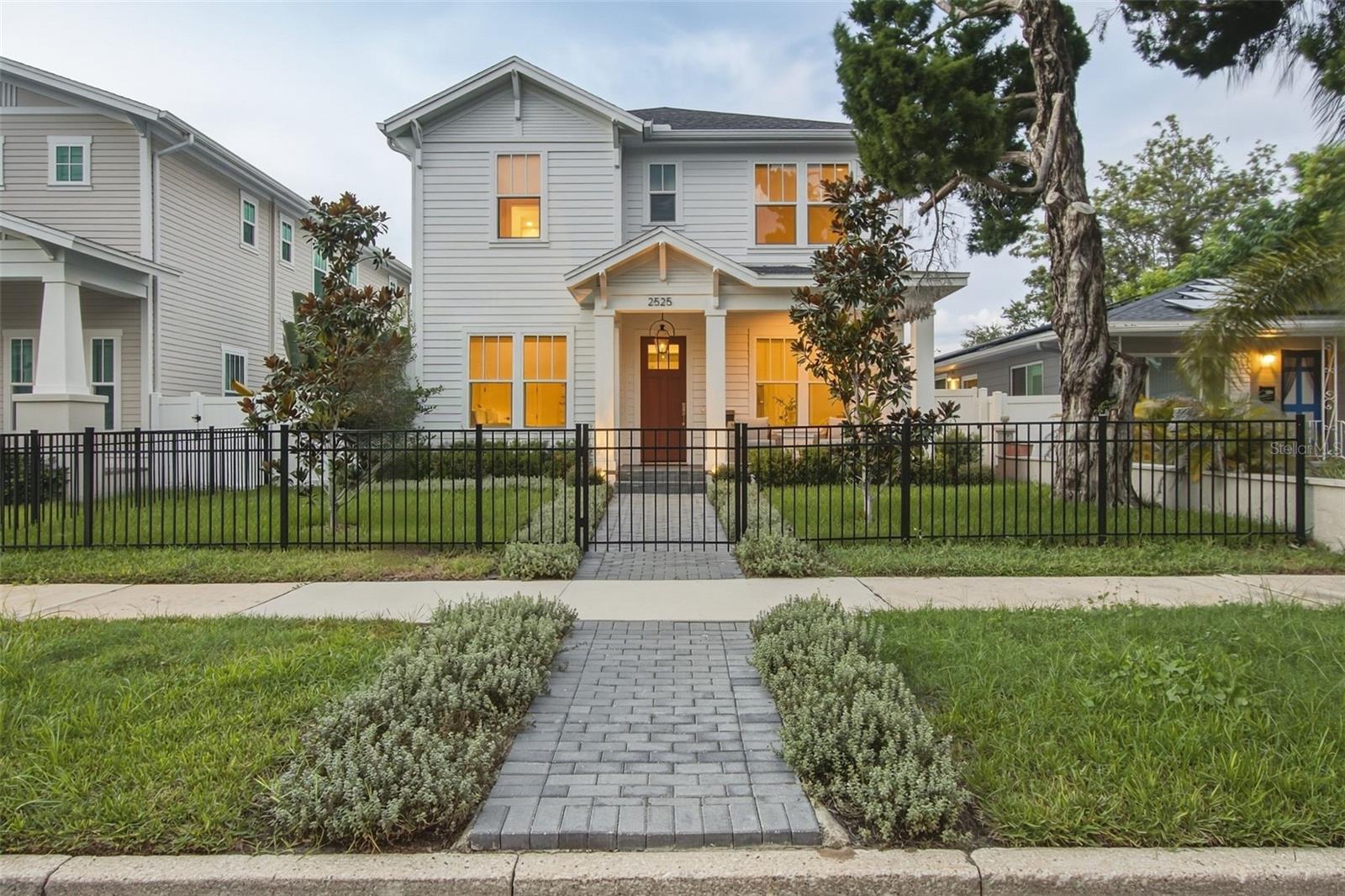2525 Dartmouth, St Petersburg, FL 33713