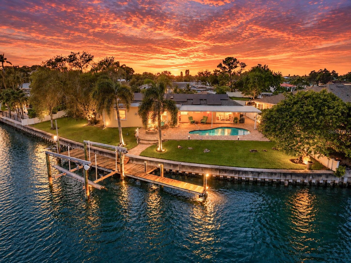 1484 47th, St Petersburg, FL 33703
