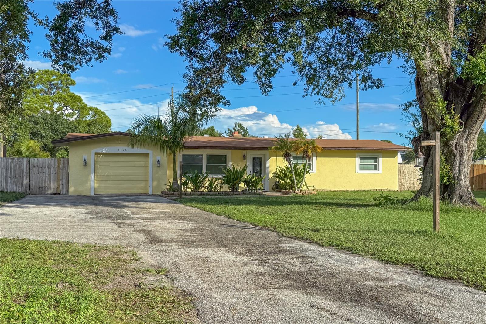 1126 Carmella, Sarasota, FL 34243