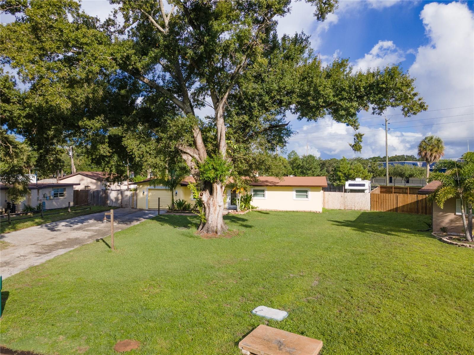 1126 Carmella, Sarasota, FL 34243