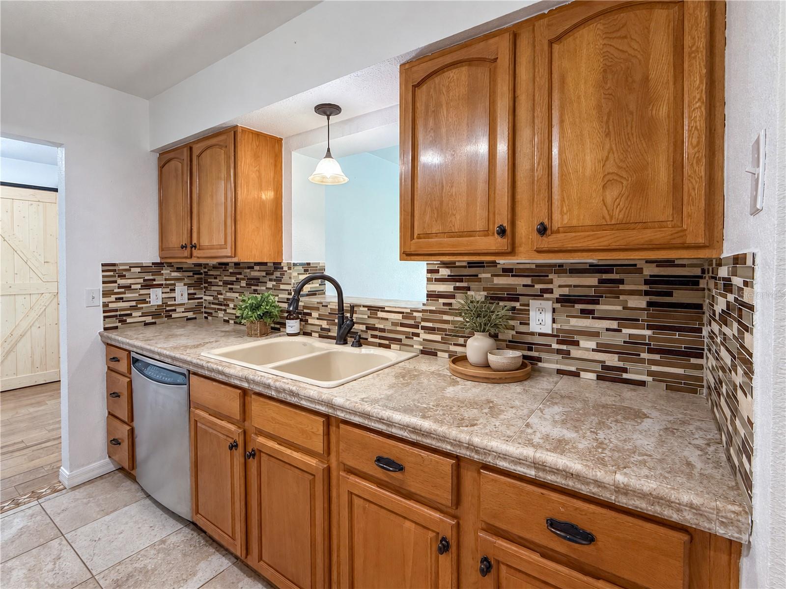 1126 Carmella, Sarasota, FL 34243