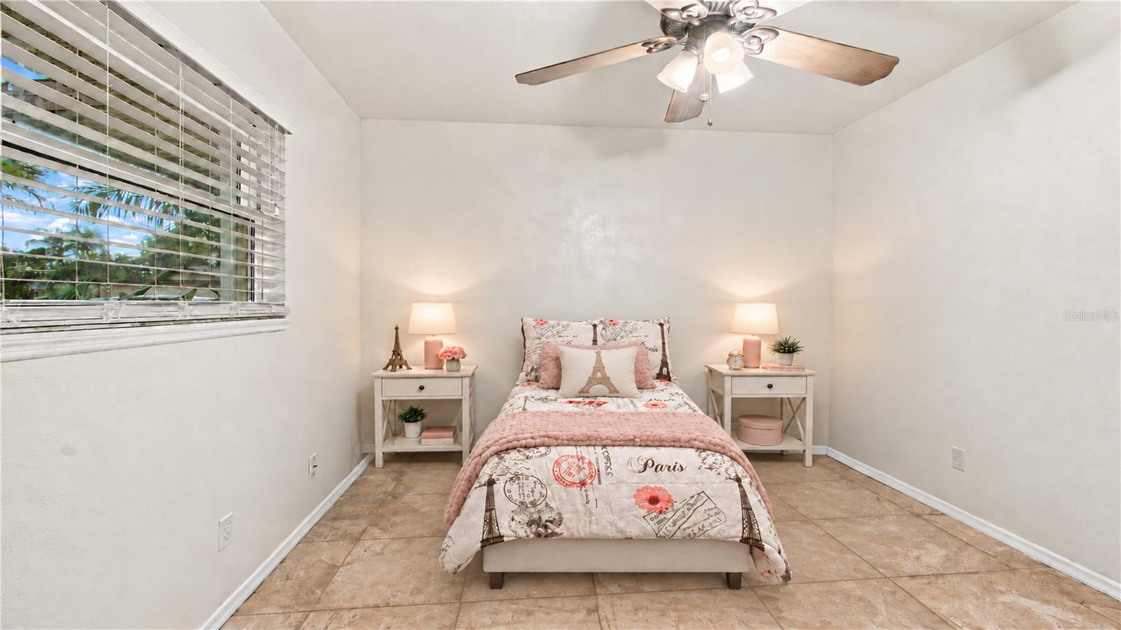 1126 Carmella, Sarasota, FL 34243