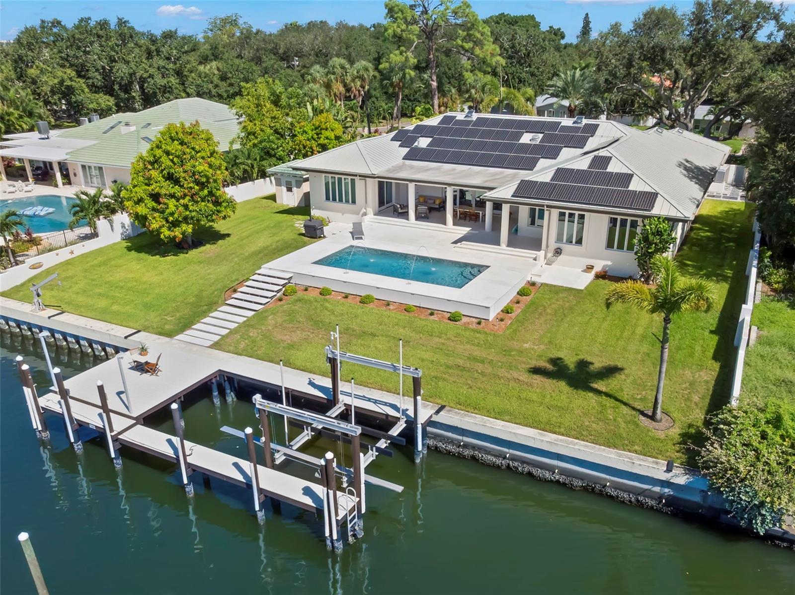 4130 42nd, St Petersburg, FL 33711