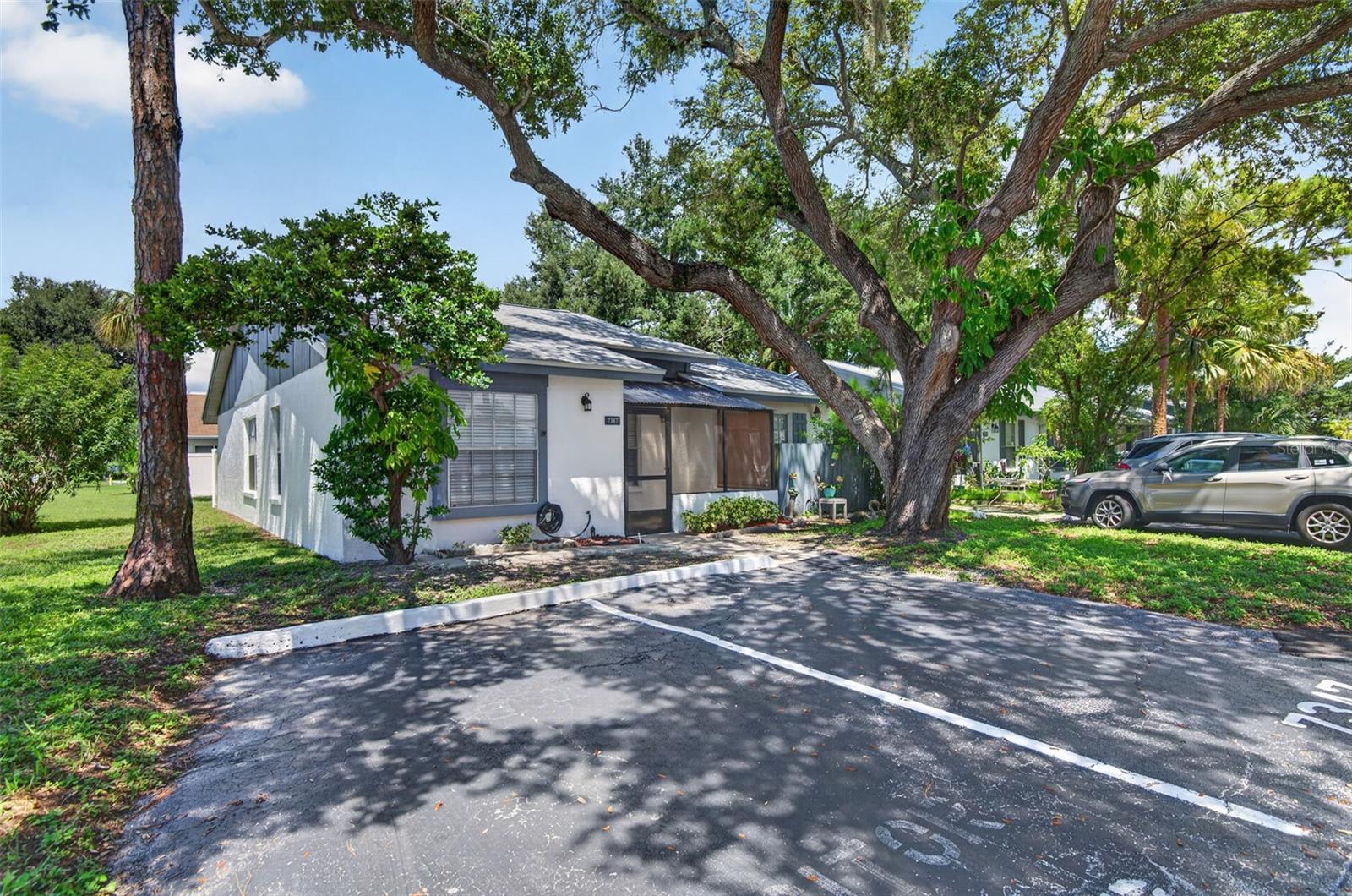 7347 Parkside Villas, St Petersburg, FL 33709