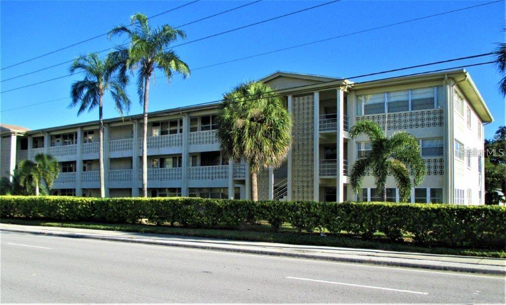 4455 Duhme Unit 305, St Petersburg, FL 33708
