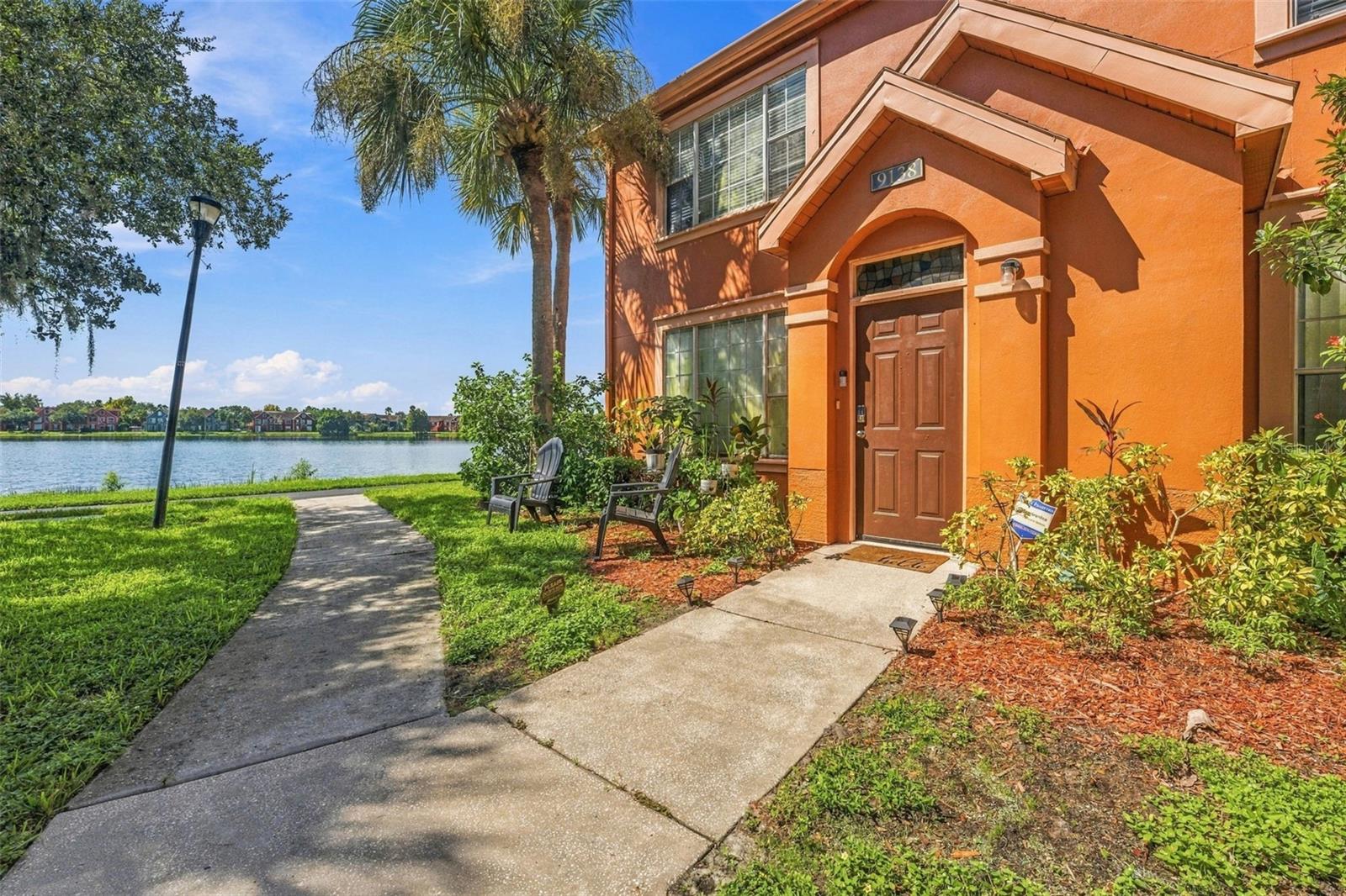 9138 Lake Chase Island, Tampa, FL 33626