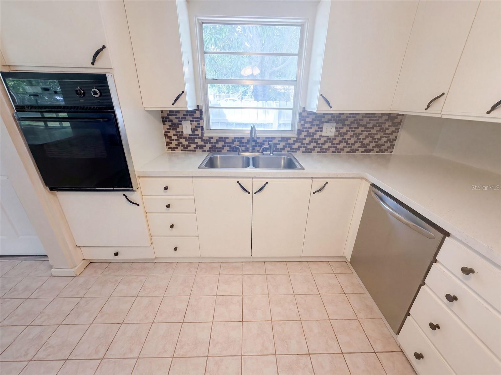 3010 Hatton, Sarasota, FL 34237