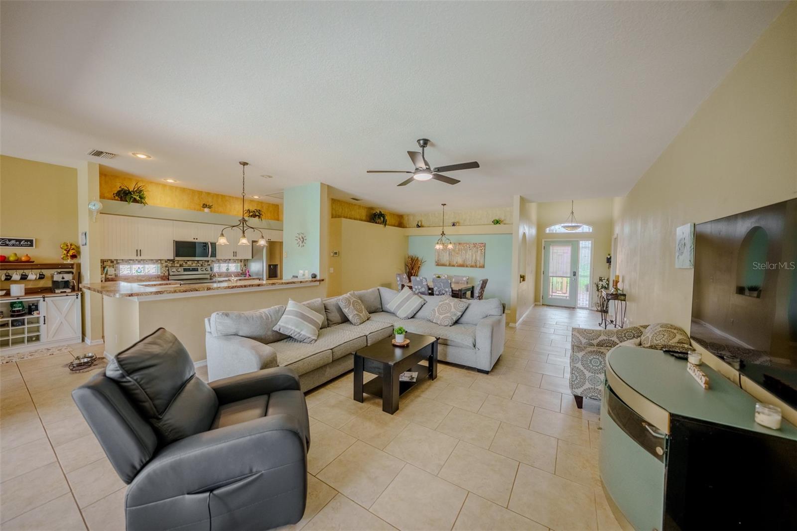 4722 78th, Bradenton, FL 34203