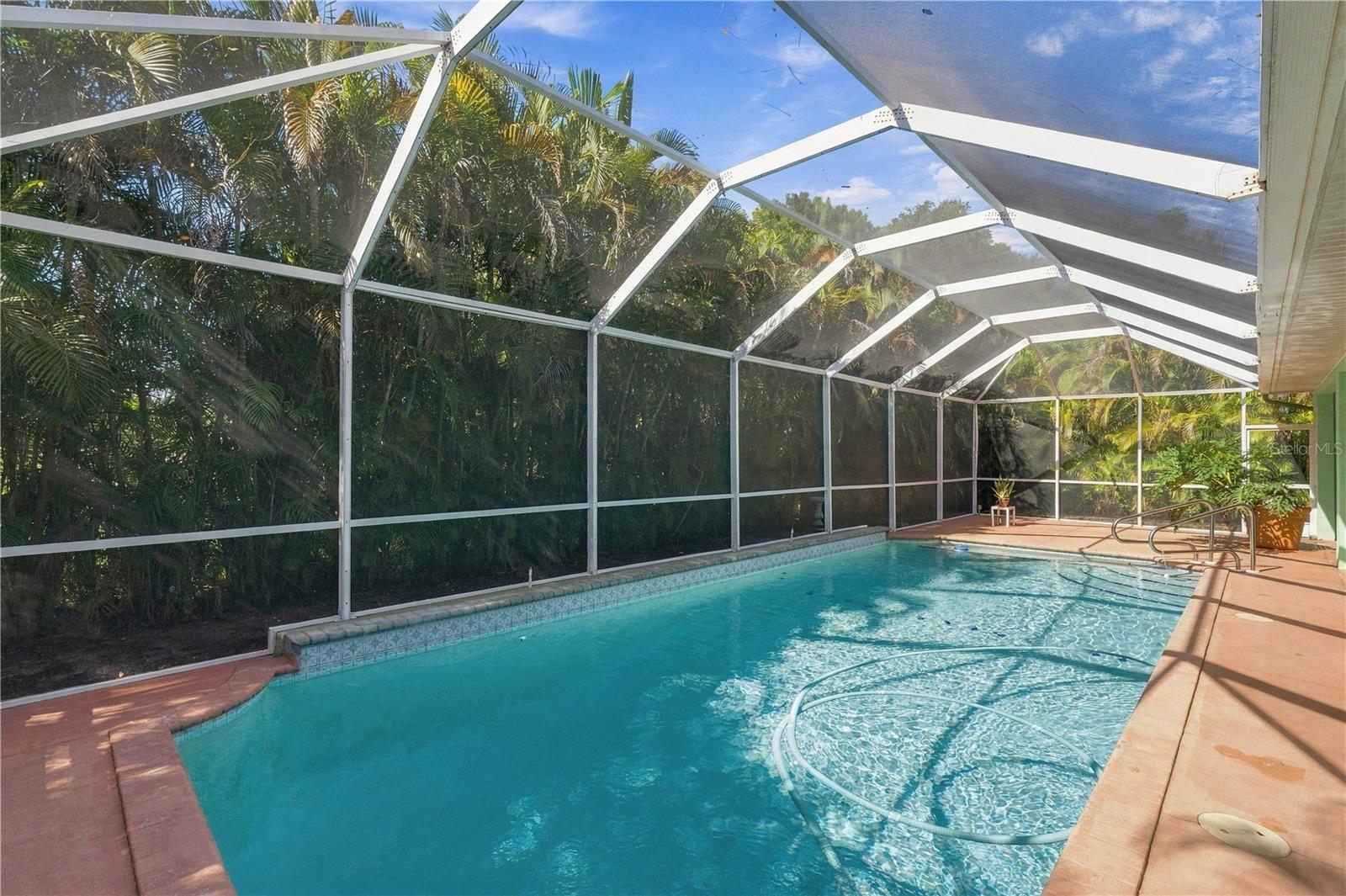 114 8th, Cape Coral, FL 33990