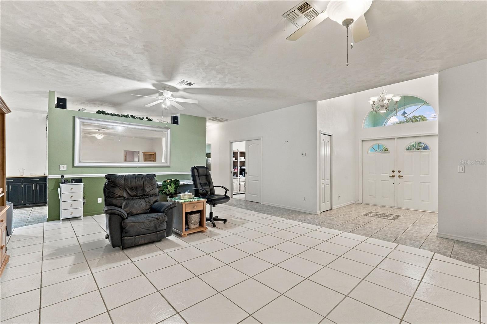 114 8th, Cape Coral, FL 33990