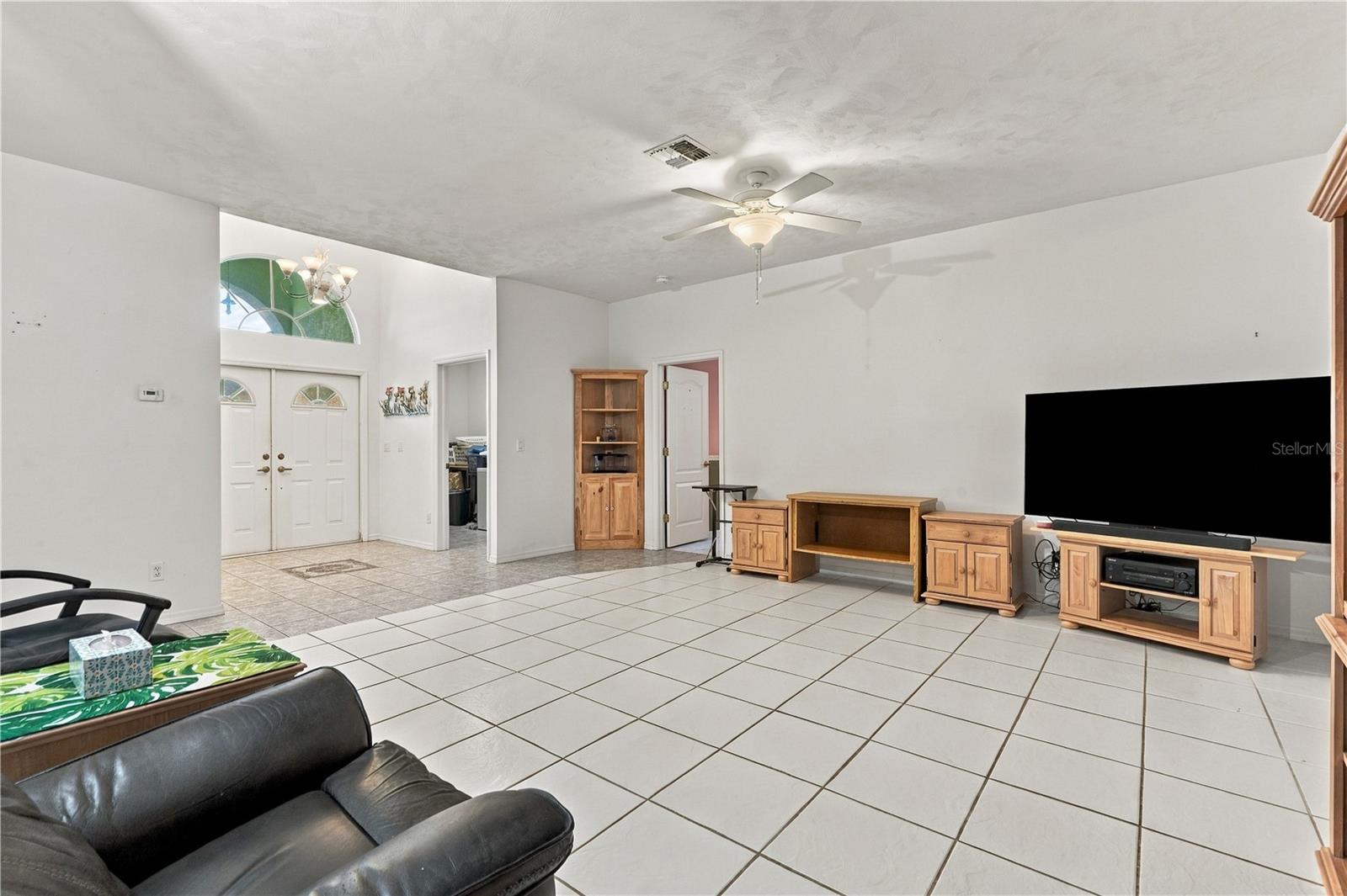114 8th, Cape Coral, FL 33990