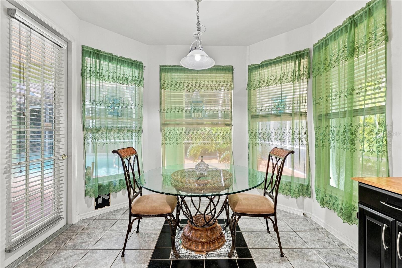 114 8th, Cape Coral, FL 33990