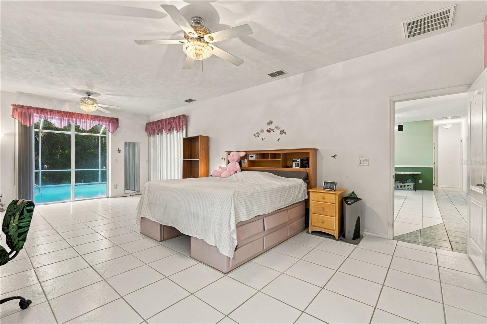 114 8th, Cape Coral, FL 33990