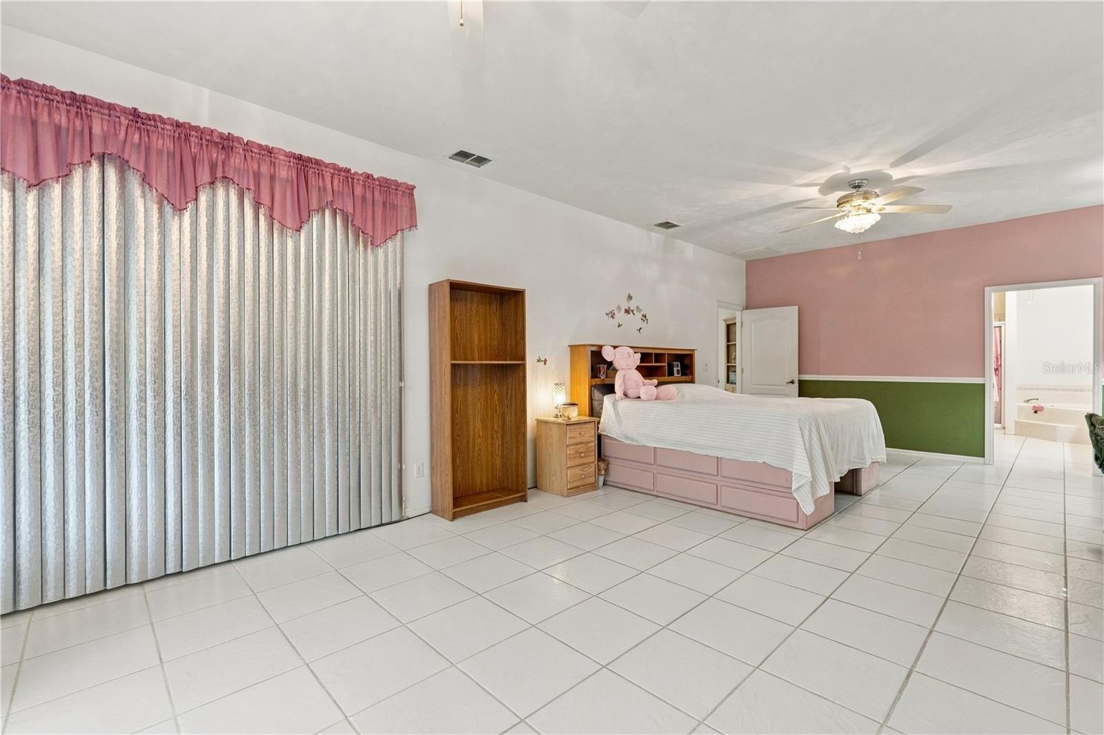 114 8th, Cape Coral, FL 33990