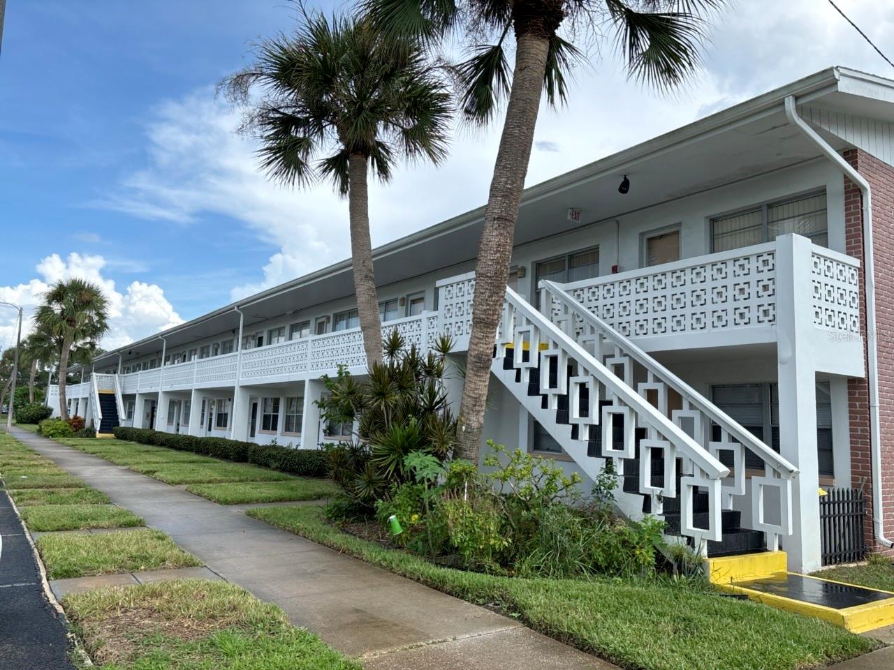 1000 79th Unit 102, St Petersburg, FL 33702