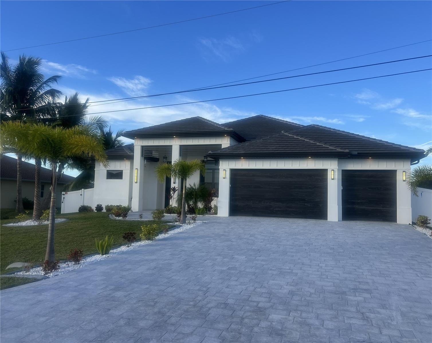 3413 1st, Cape Coral, FL 33993
