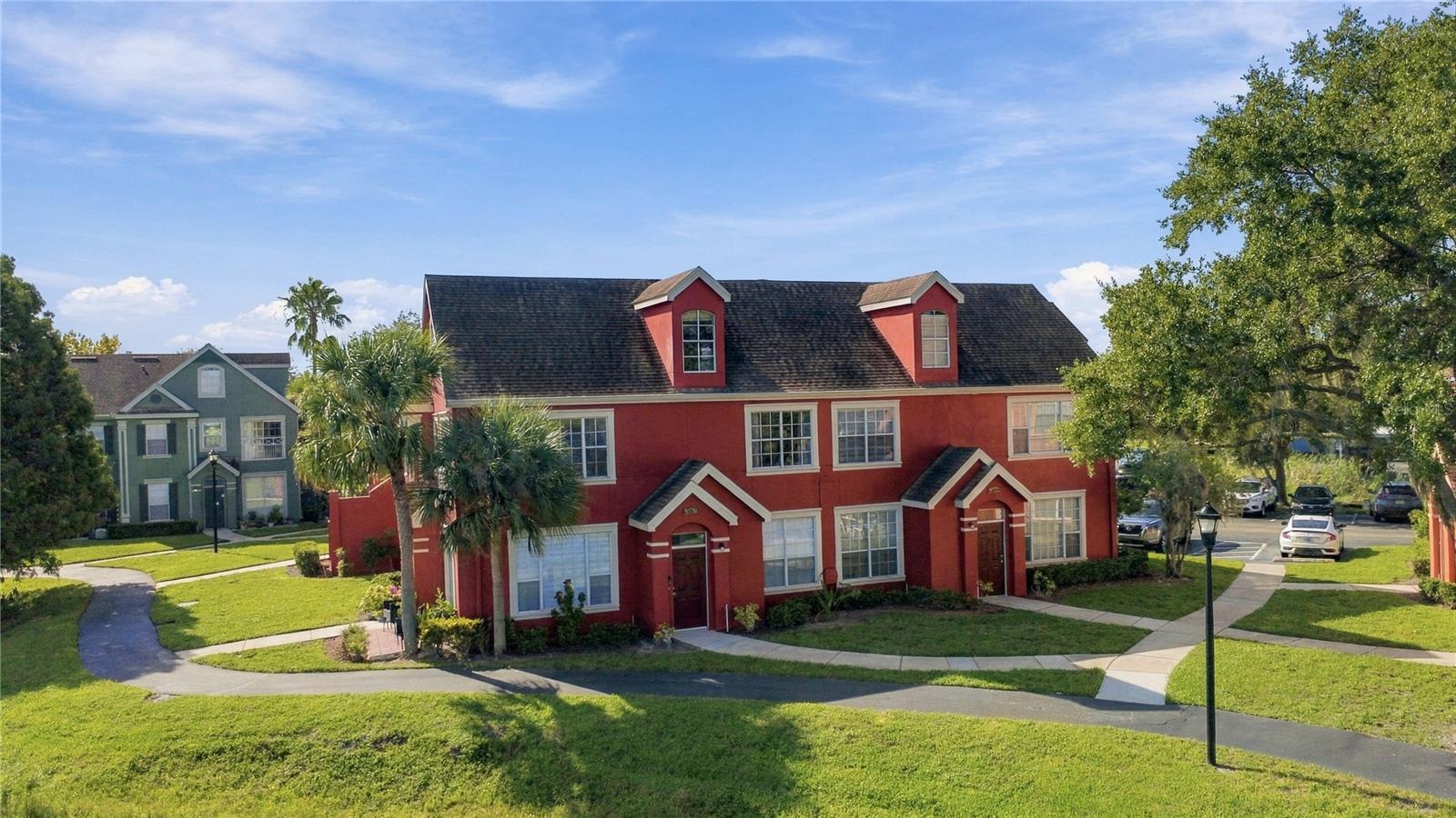9570 Lake Chase Island Unit 9570, Tampa, FL 33626