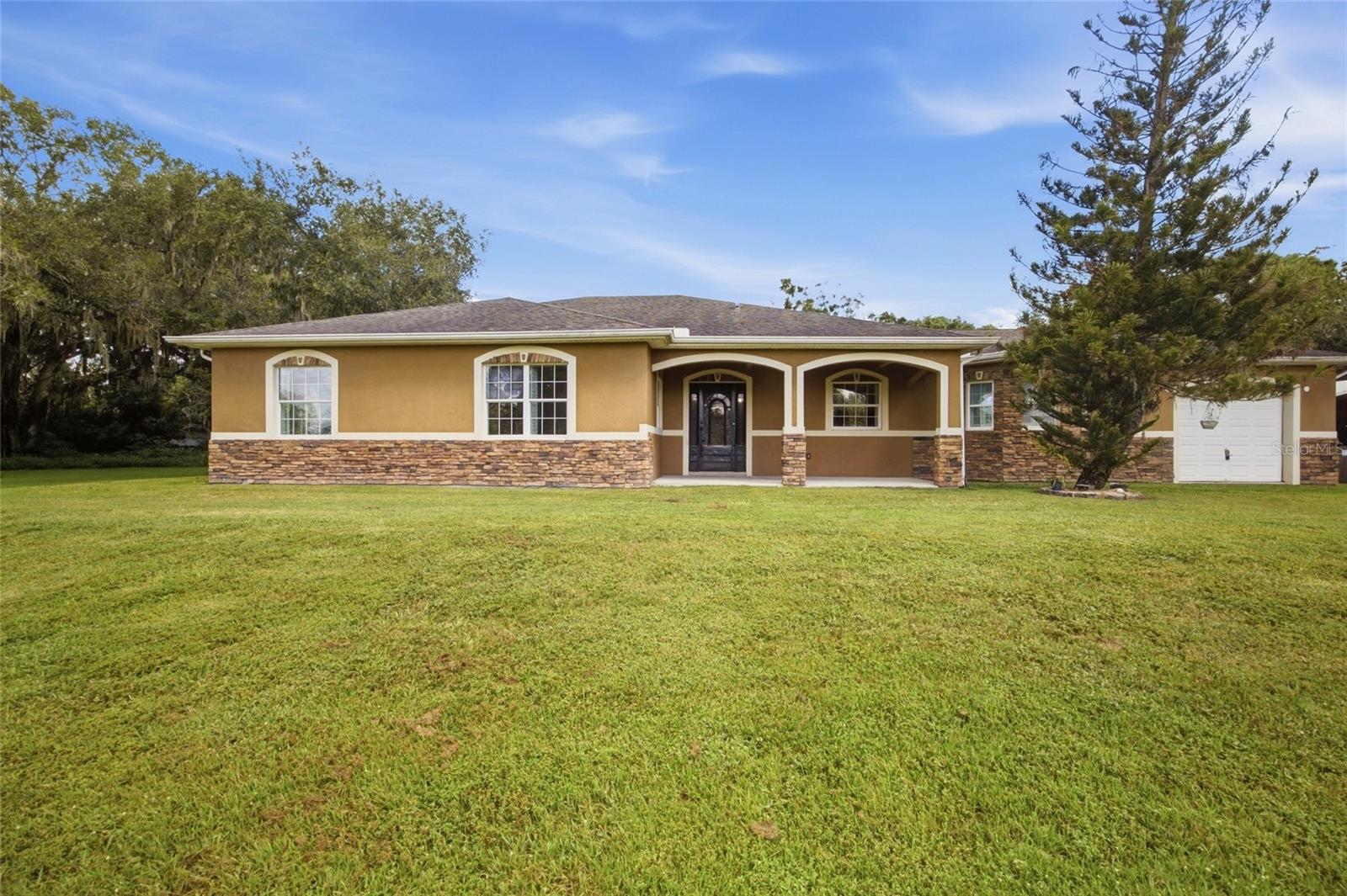 1208 Baker, Plant City, FL 33563