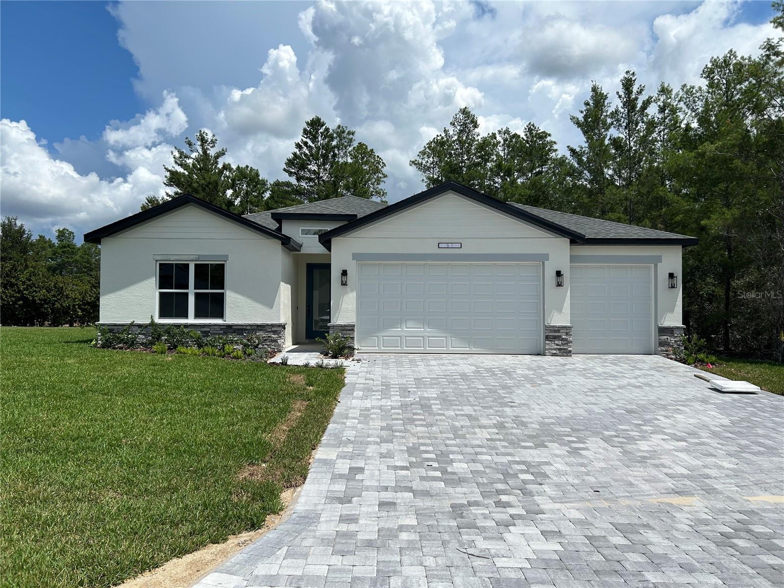 3 Thunbergia, Homosassa, FL 34446