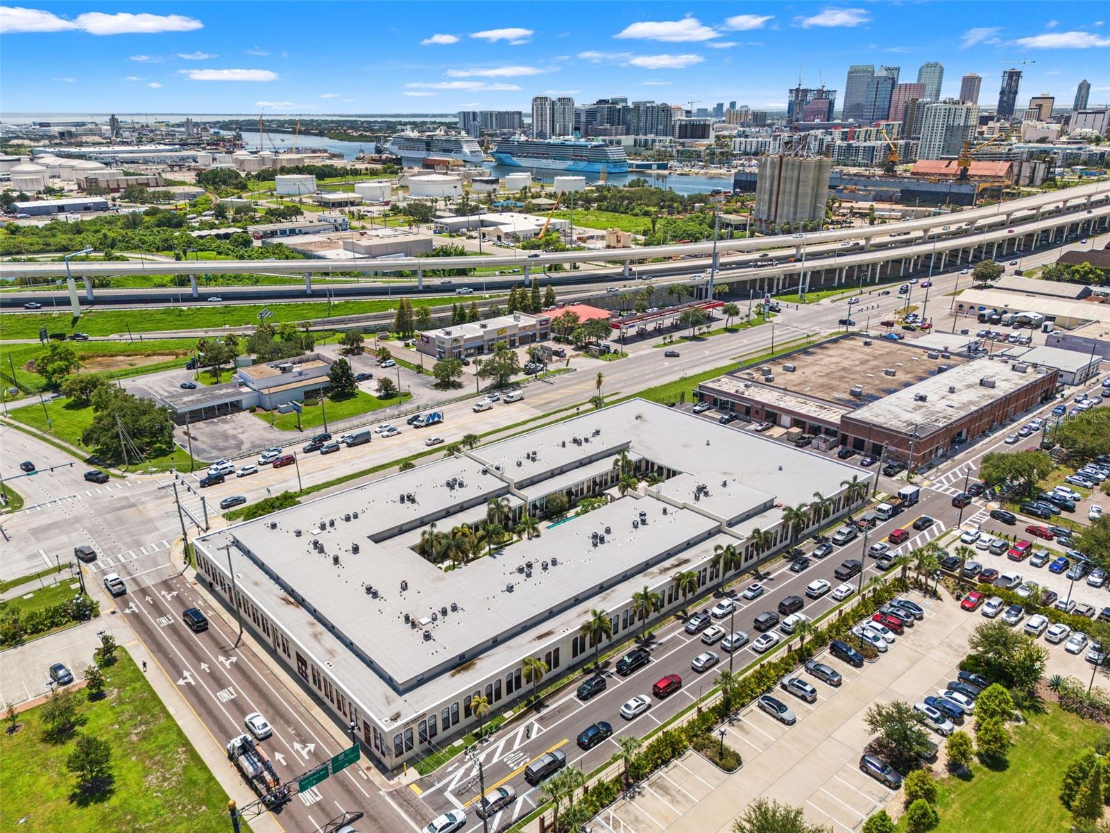 2001 2nd Unit 26, Tampa, FL 33605