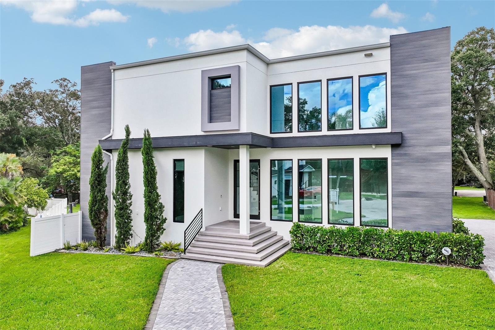 8103 River Shore, Tampa, FL 33604