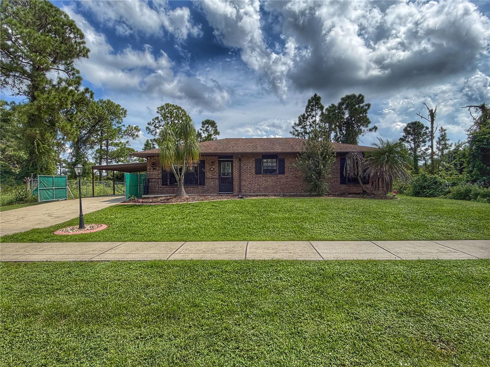 516 Cougar, Sebring, FL 33872