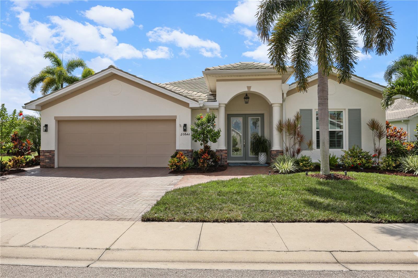 20844 Castle Pines, North Fort Myers, FL 33917