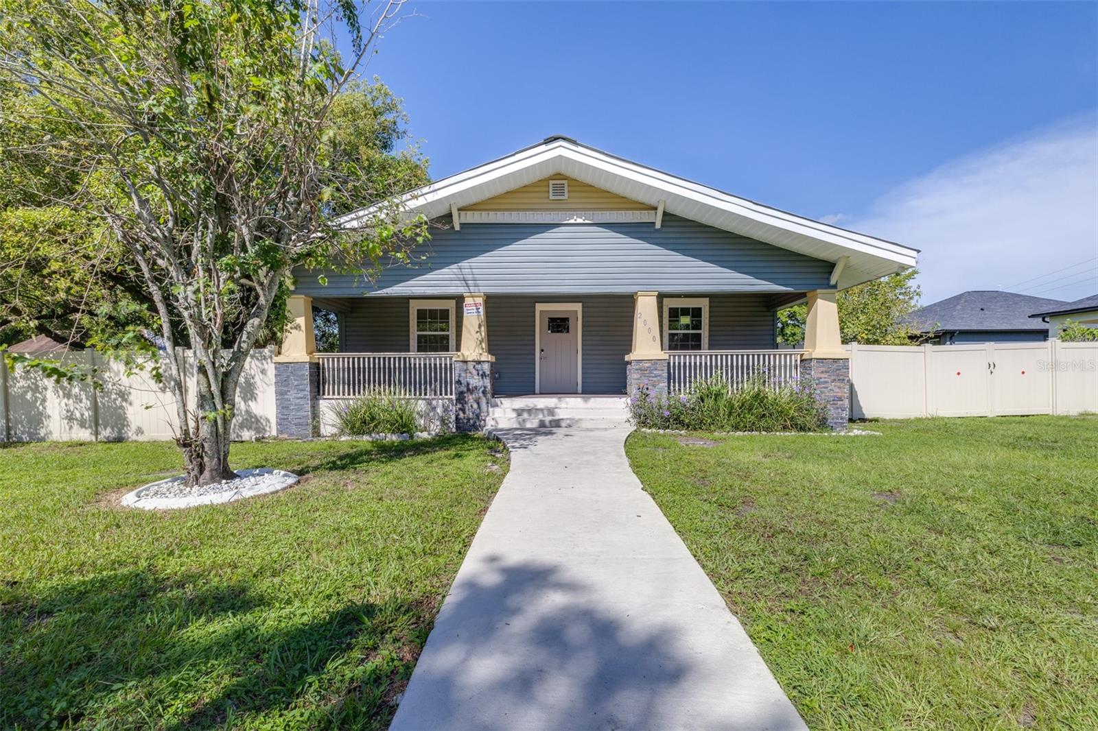 2000 32nd, Tampa, FL 33605